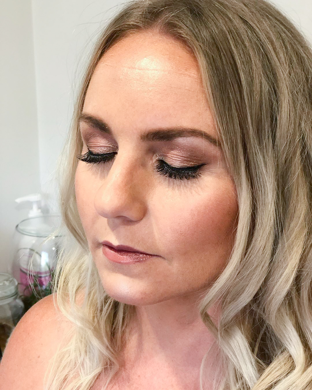 Bronze-and-Brows_makeup_4597029852260620991_n-2